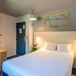 Greet Bordeaux Aeroport Szálloda 2*