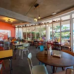 Greet Bordeaux Aeroport Otel