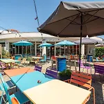 Greet Bordeaux Aeroport Otel 2*