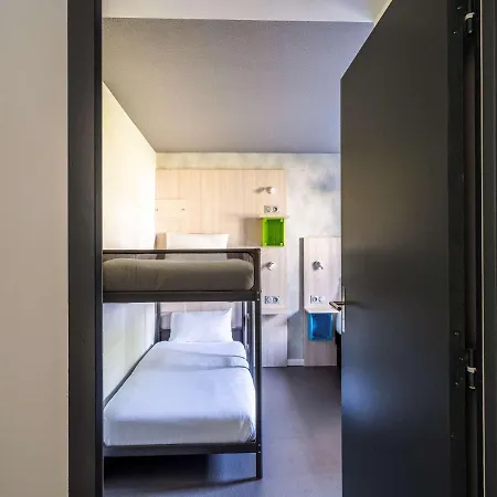 فندق Greet Bordeaux Aeroport 2*