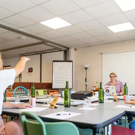 Greet Bordeaux Aeroport فندق 2*