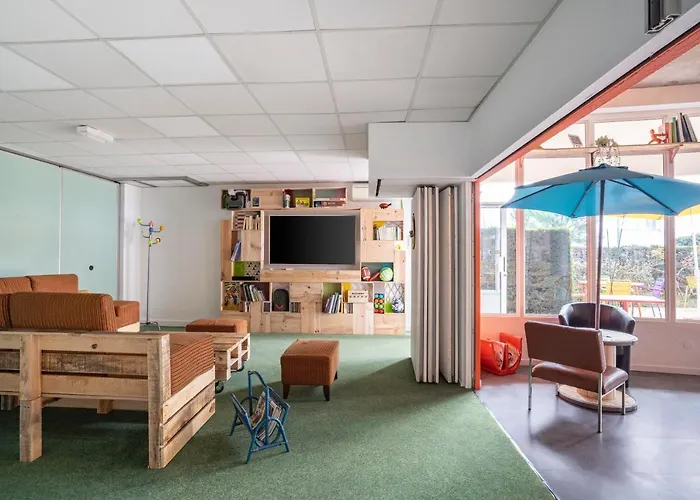 מלון Greet Bordeaux Aeroport 2*