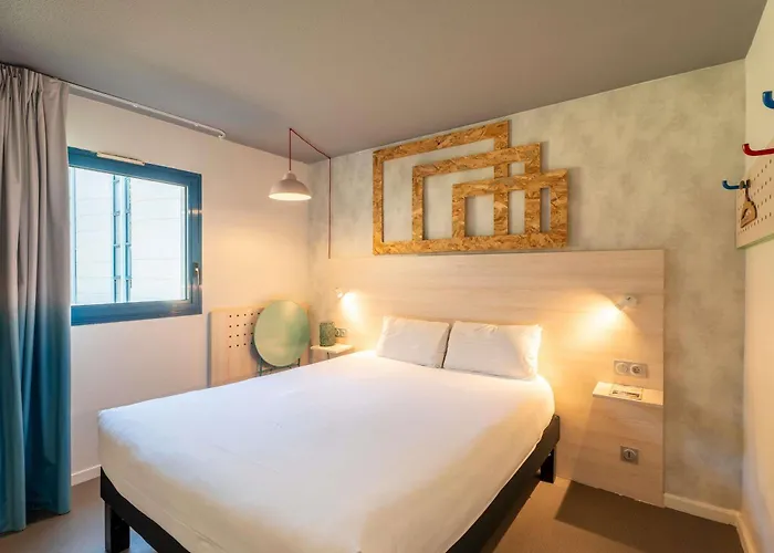 Greet Bordeaux Aeroport מלון