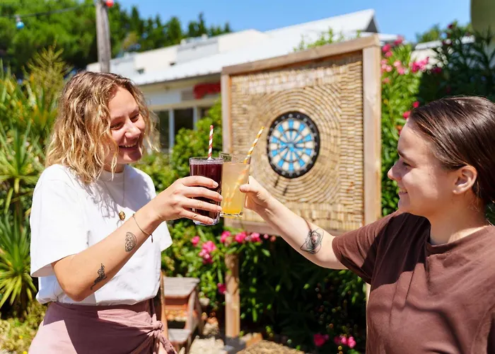 Greet Bordeaux Aeroport 2*