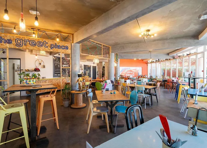 Greet Bordeaux Aeroport 2*